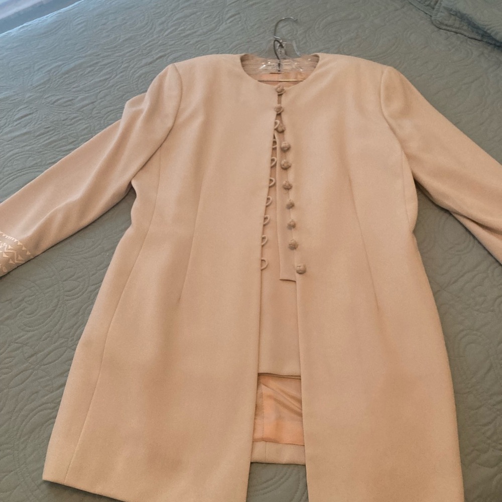 Elegant Cream Women's Coat